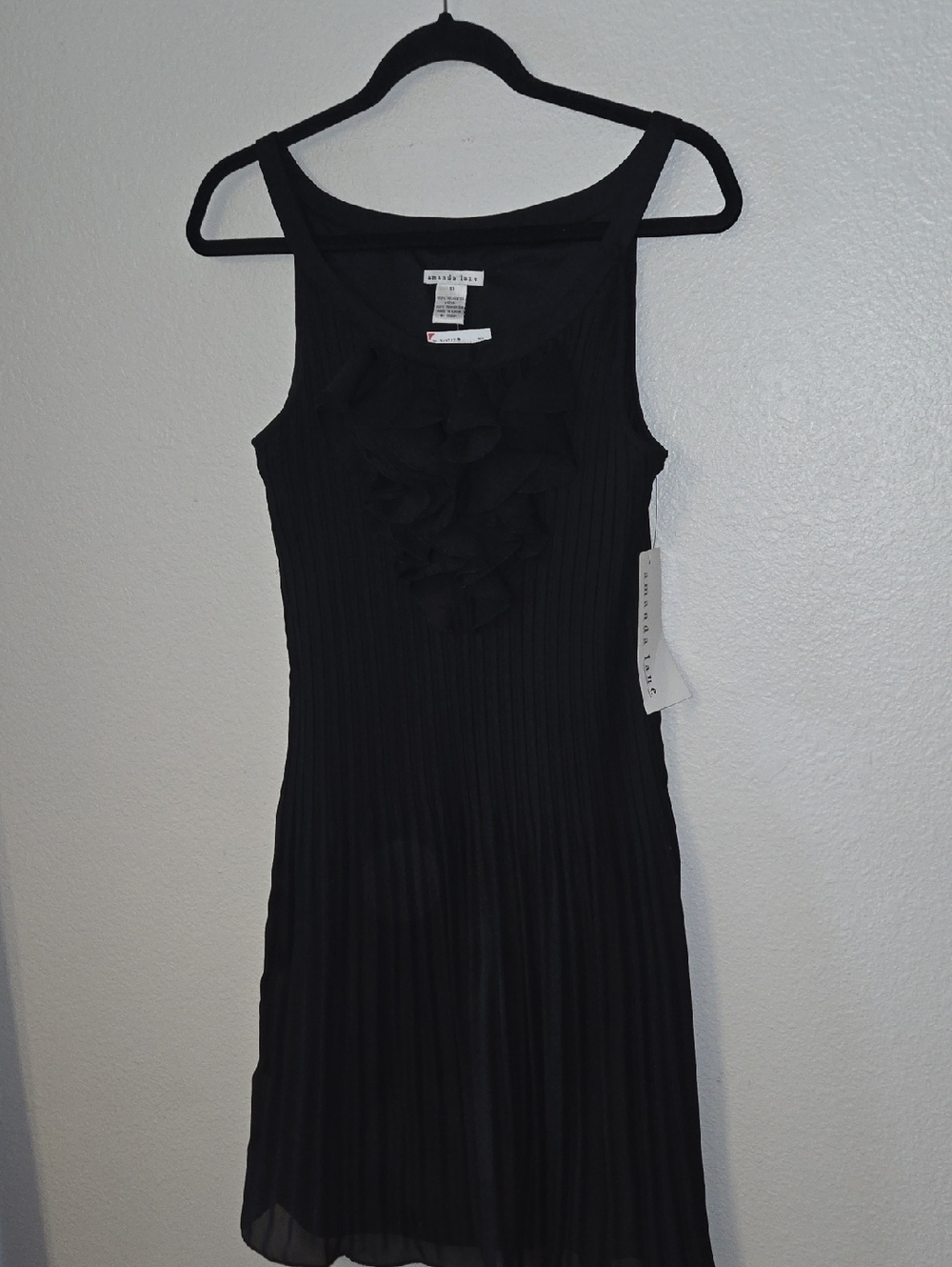 Amanda Lane Black Sleeveless Ruffle-Front Pleated Midi Dress